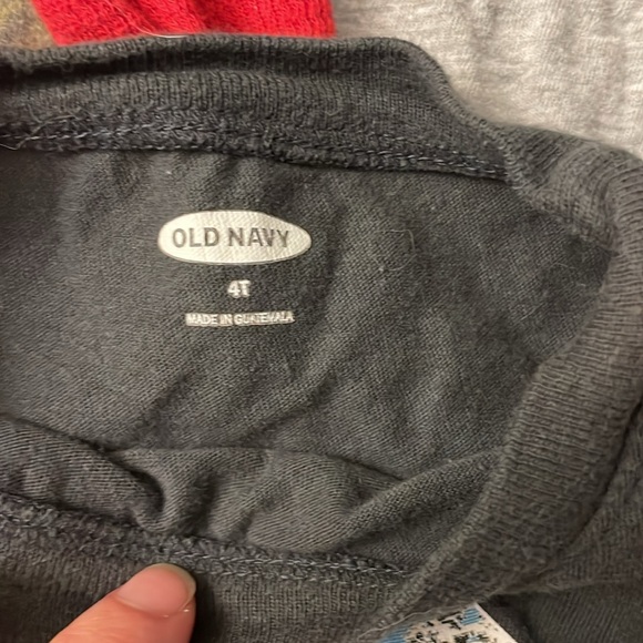 Old navy top bundle - Picture 3 of 6